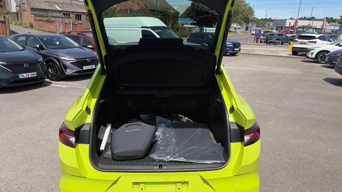 Skoda Enyaq 250kW vRS 82kWh 4x4 5dr Auto Electric Estate - Image 20